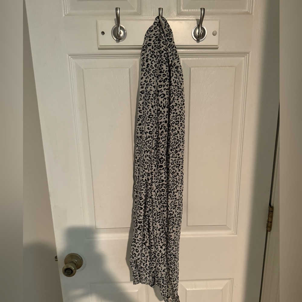 Charming Charlie Print ∞ Scarf